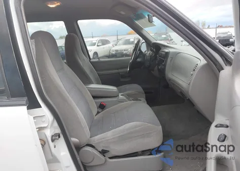 2000 Ford Explorer Xls from USA, damaged, VIN 1FMZU72E1YZC54199